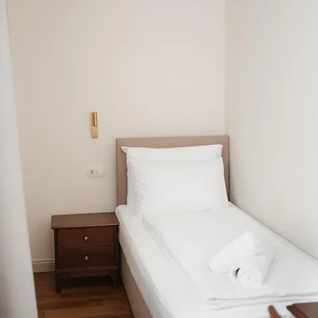 Stara Sola Kaval Hotel 4*