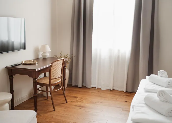 Stara Sola Kaval Hotel 4*